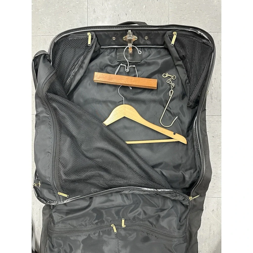 FORECAST Deluxe Garment Bag, Black Canvas (GOOD CONDITION)